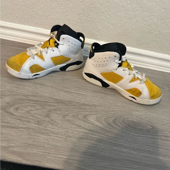 Air Jordan 6 Yellow Ochre Size US 2Y - Picture 9 of 9